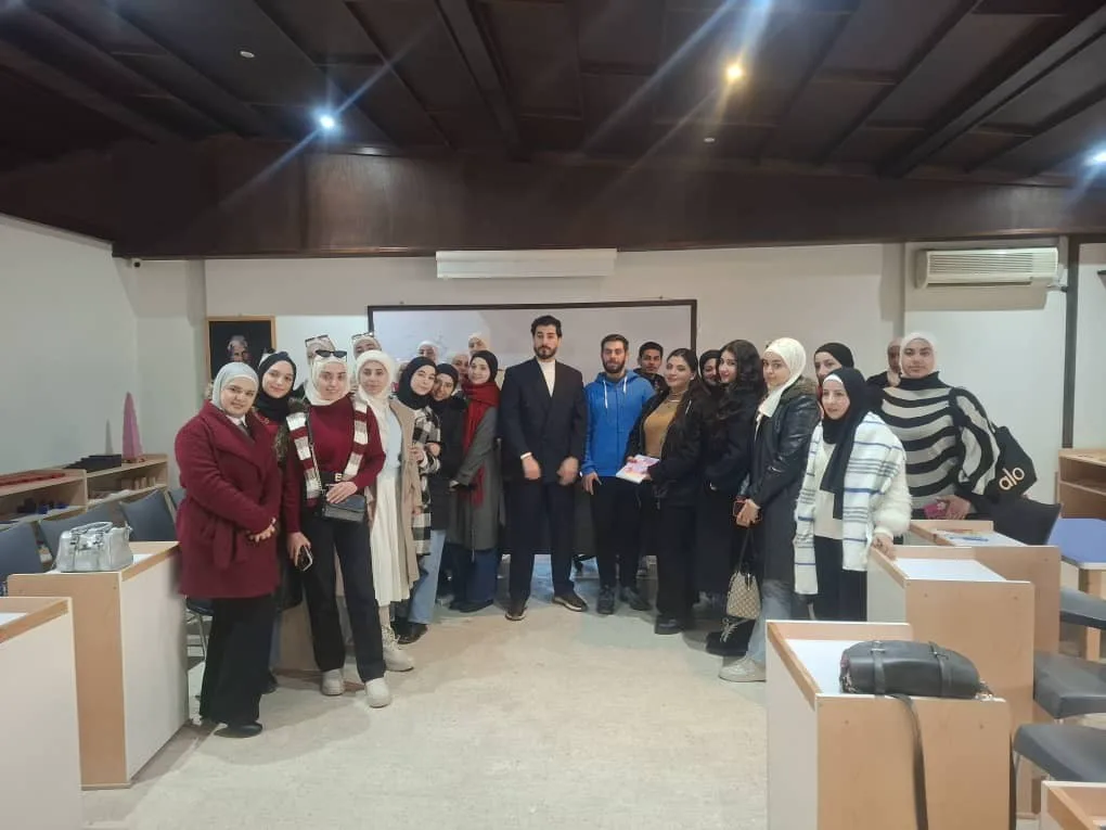 جلسة تدريب ضمن أجواء تعليمية راقية