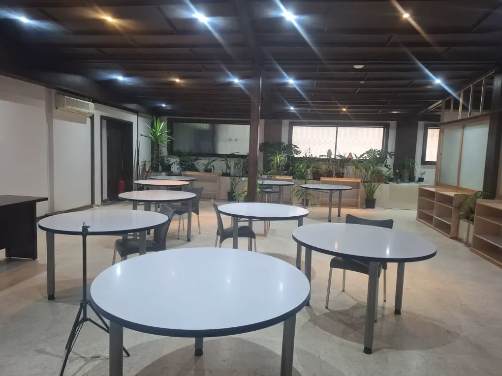 بيئة تدريبية تعزز التفاعل والتعلم